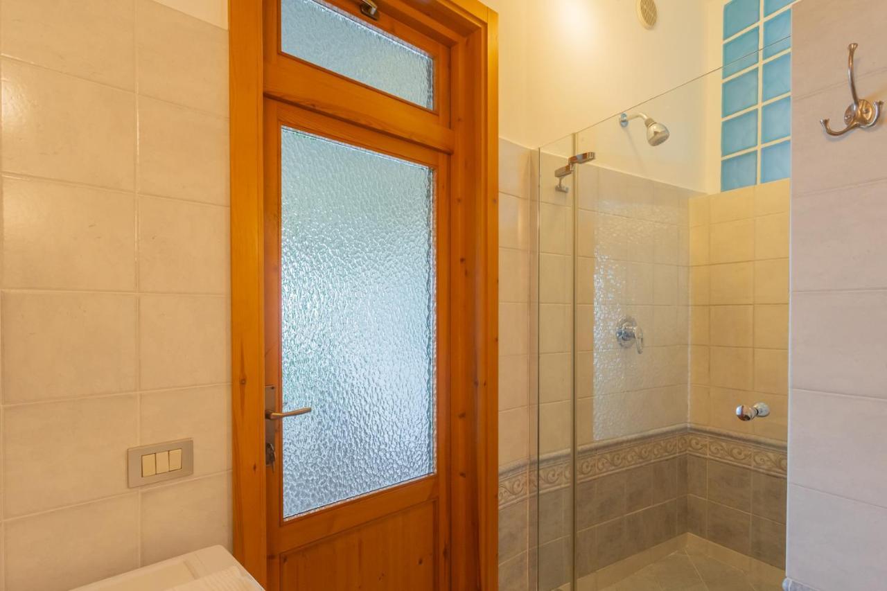 Simons Apartment With Amazing View By Rent All Como Блевіо Екстер'єр фото